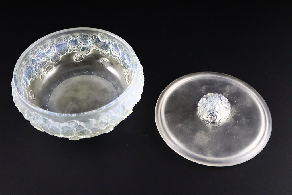 René Lalique. A pre-war opalescent glass Primeveres pattern bowl and cover, no.86?, designed in 1930, 16cm diameter